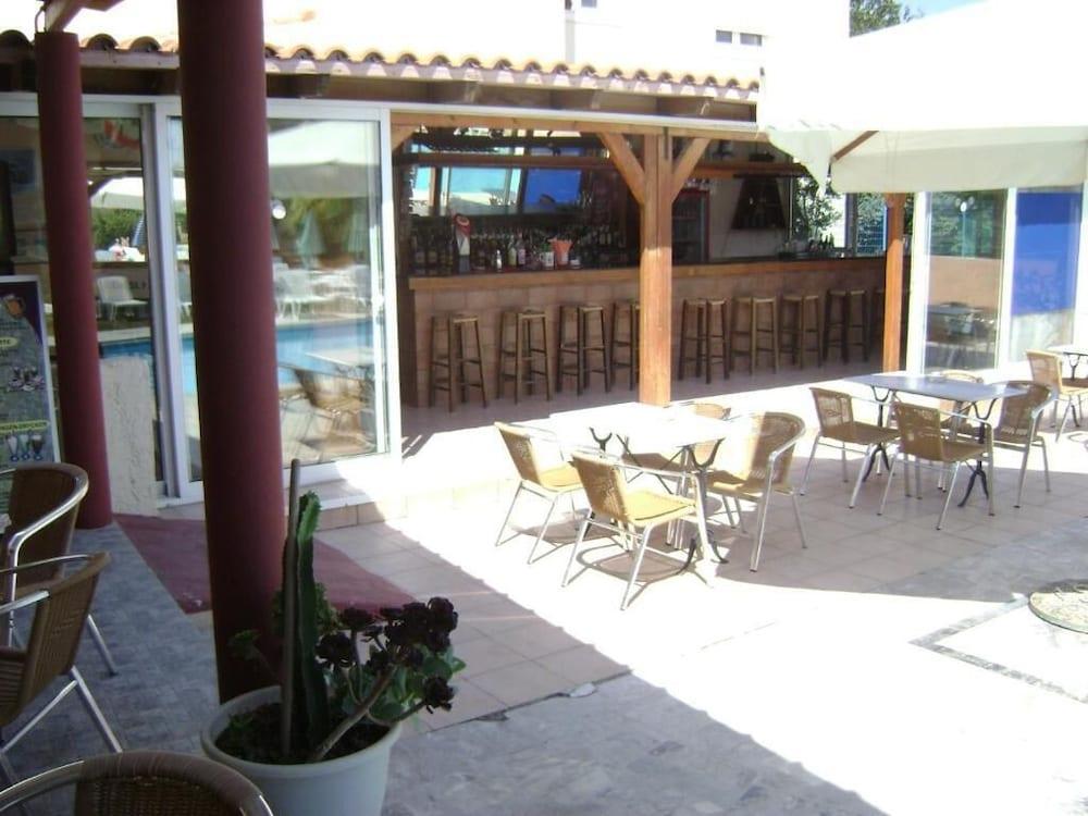 Australia Hotel Gazi Restaurant photo