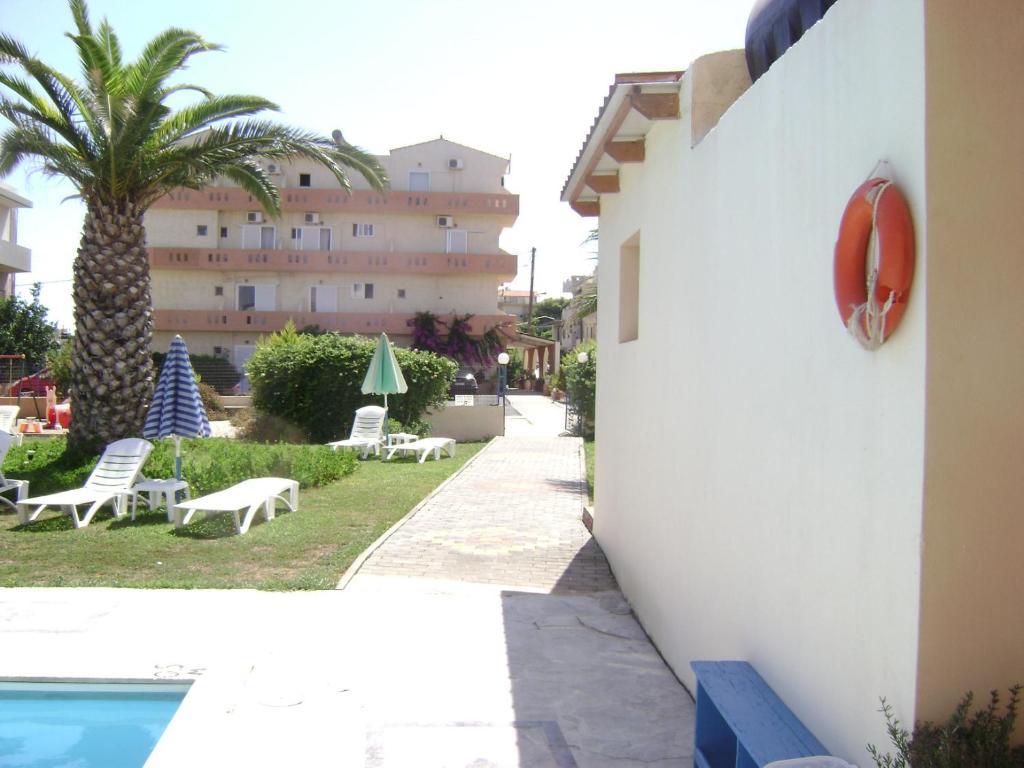Australia Hotel Gazi Exterior photo