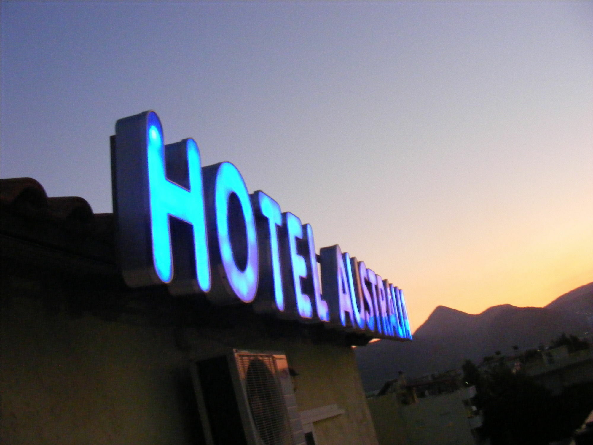 Australia Hotel Gazi Exterior photo